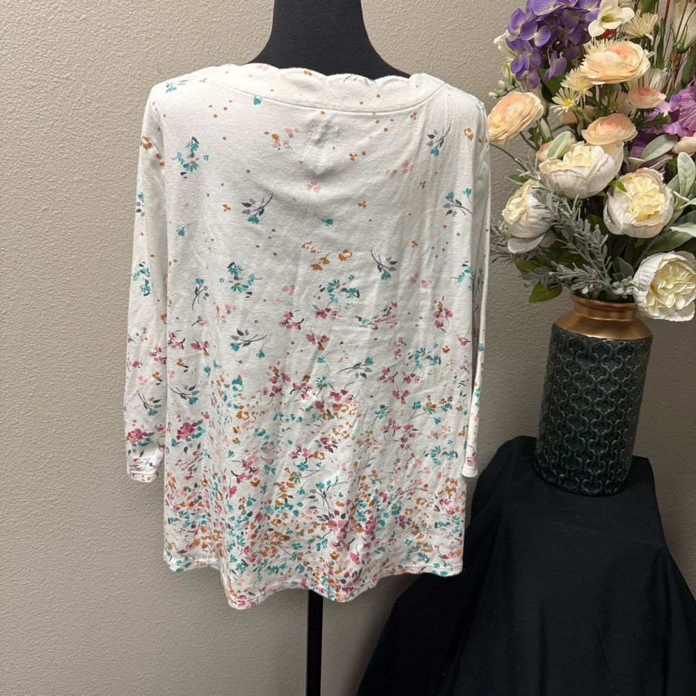 🌸 Croft & Barrow XL White Floral Long Sleeve Top | Soft Cotton Tee - Picture 3 of 6